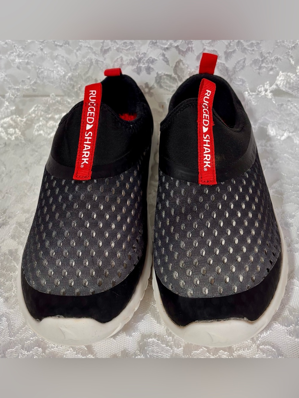 🦈 Rugged Shark Black Water Shoes